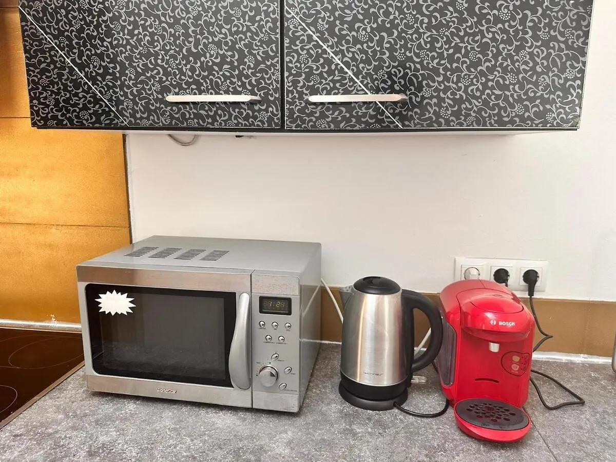 Full Premium City Villa - 2 Bedrooms For 5 People - Near Metro Vienna Holiday home