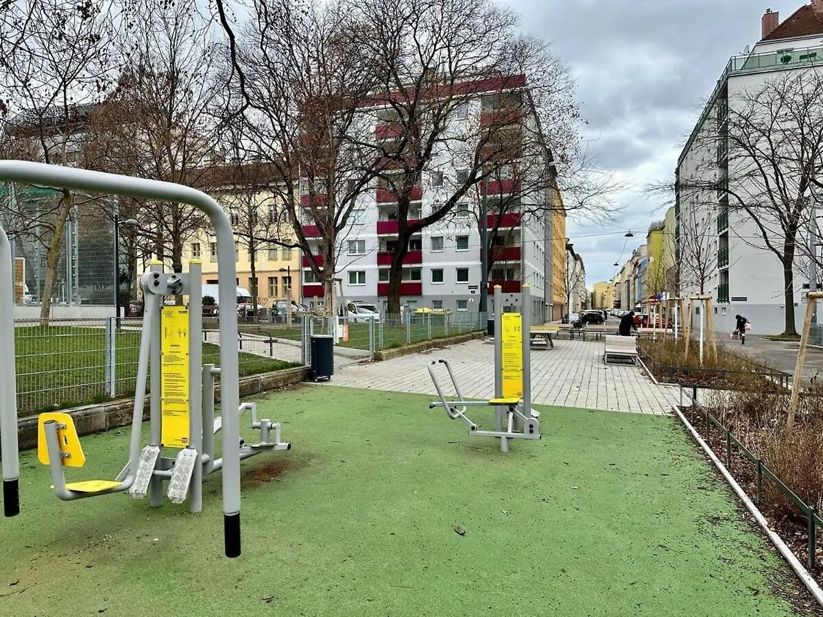 Full Premium City Villa - 2 Bedrooms For 5 People - Near Metro Wien