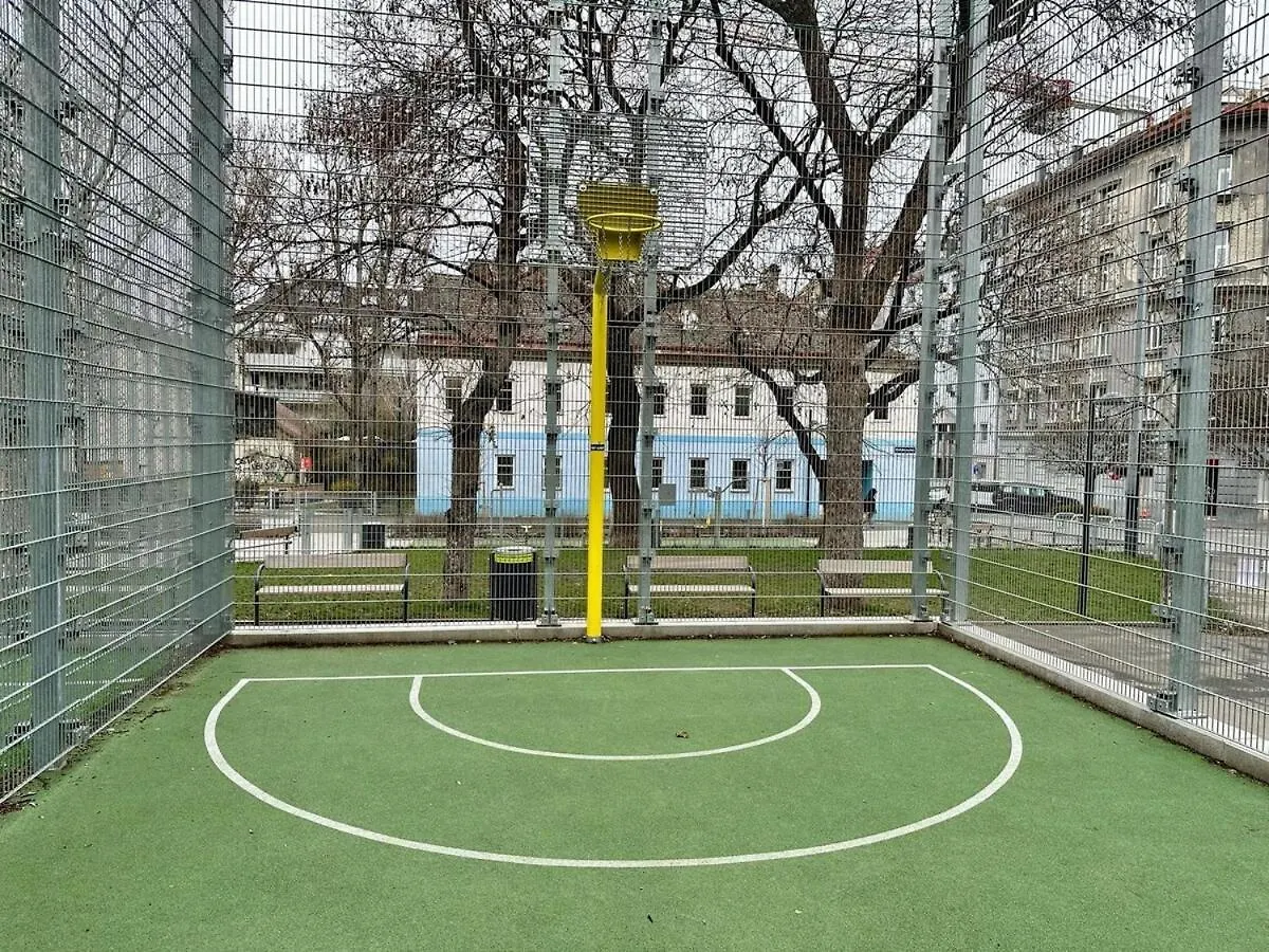 Full Premium City Villa - 2 Bedrooms For 5 People - Near Metro Vienna Austria